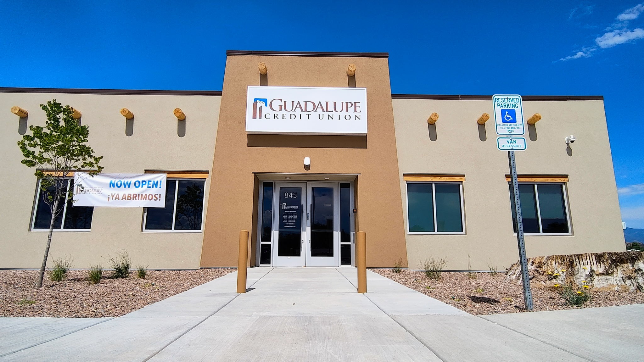 Española Grand Opening
